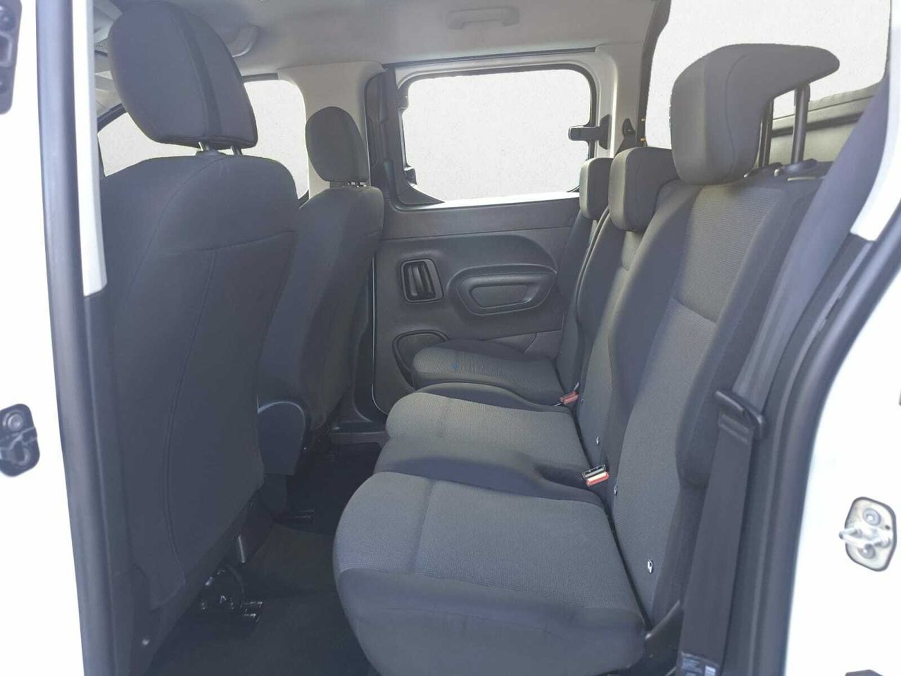 Citroën Berlingo TALLA M LIVE PACK BUSINESS BLUE HDI 100 CV  - Foto 2