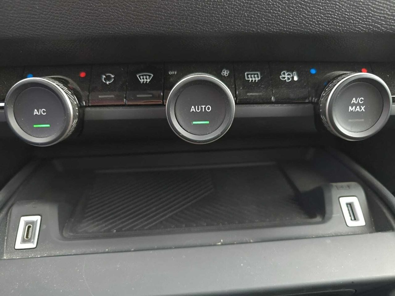 Citroën C4 BLUE HDI 110 CV FEEL PACK  - Foto 2