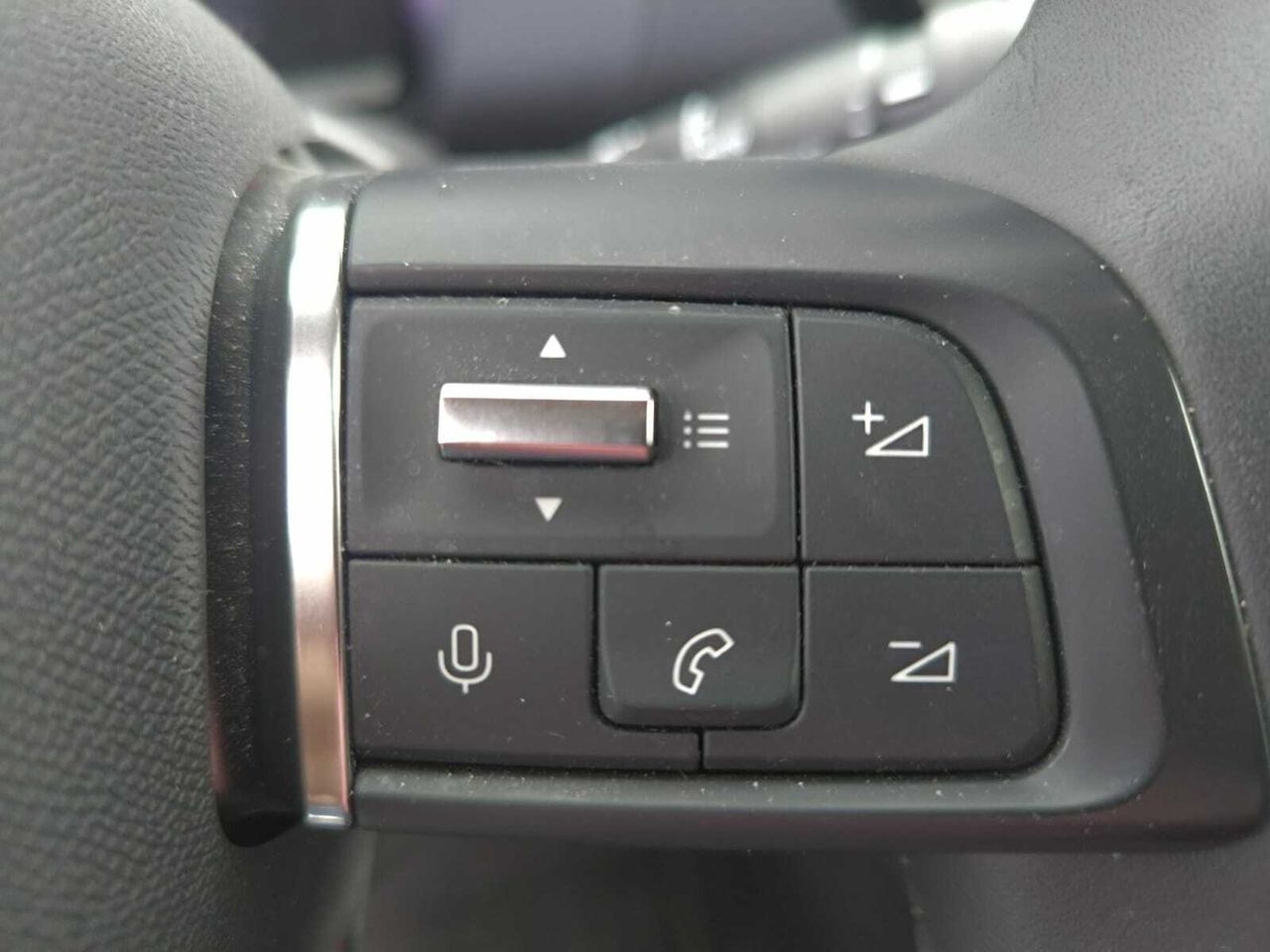 Citroën C4 BLUE HDI 110 CV FEEL PACK  - Foto 2