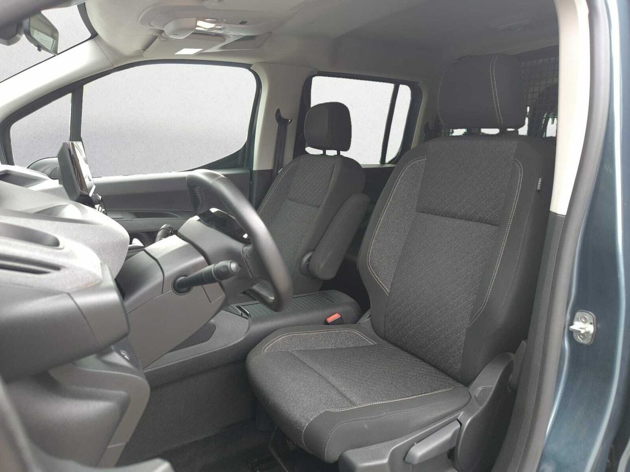Peugeot Rifter ALLURE BUSINESS STANDARD BLUE HDI 100 CV  - Foto 2