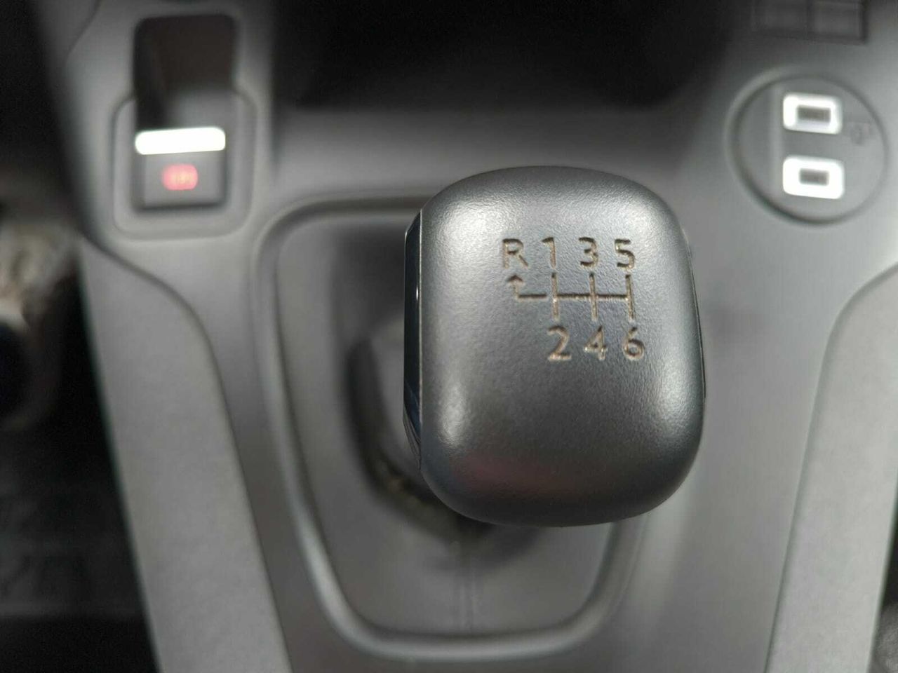 Peugeot Rifter ALLURE BUSINESS STANDARD BLUE HDI 100 CV  - Foto 2