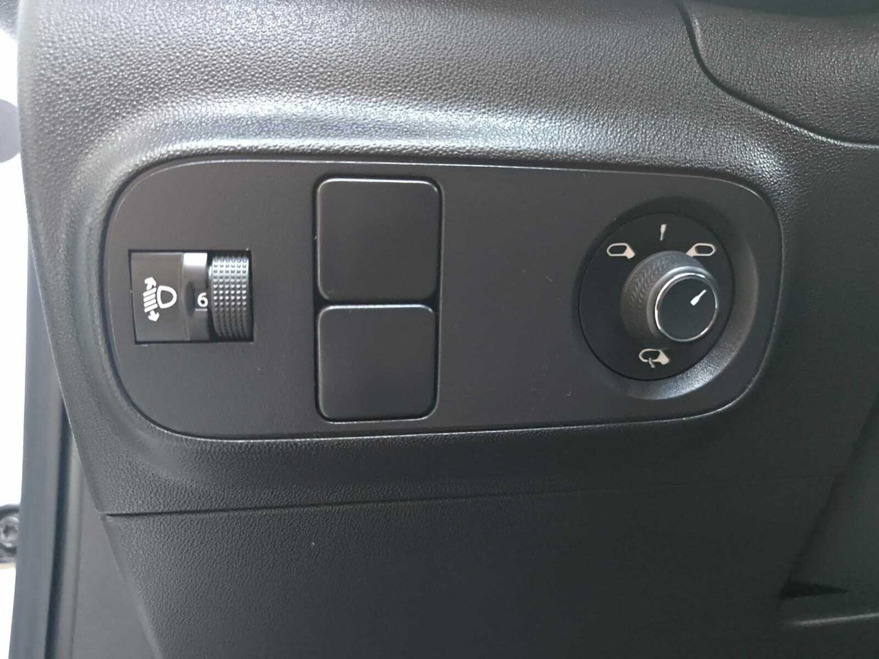 Citroën C3 BLUE HDI 100 CV FEEL  - Foto 2