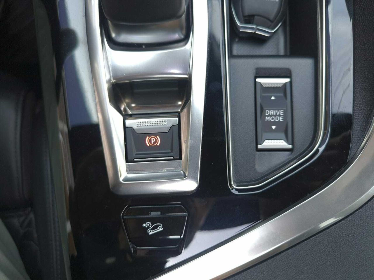 Peugeot 3008 Hybrid GT PACK HYBRID 300 e-EAT8  - Foto 2