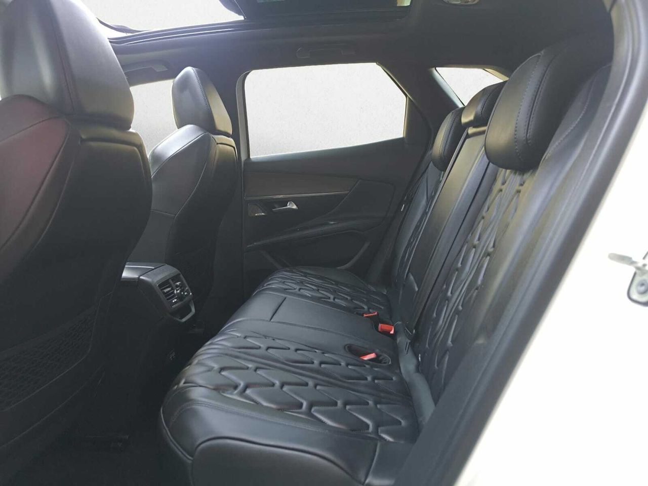 Peugeot 3008 Hybrid GT PACK HYBRID 300 e-EAT8  - Foto 2