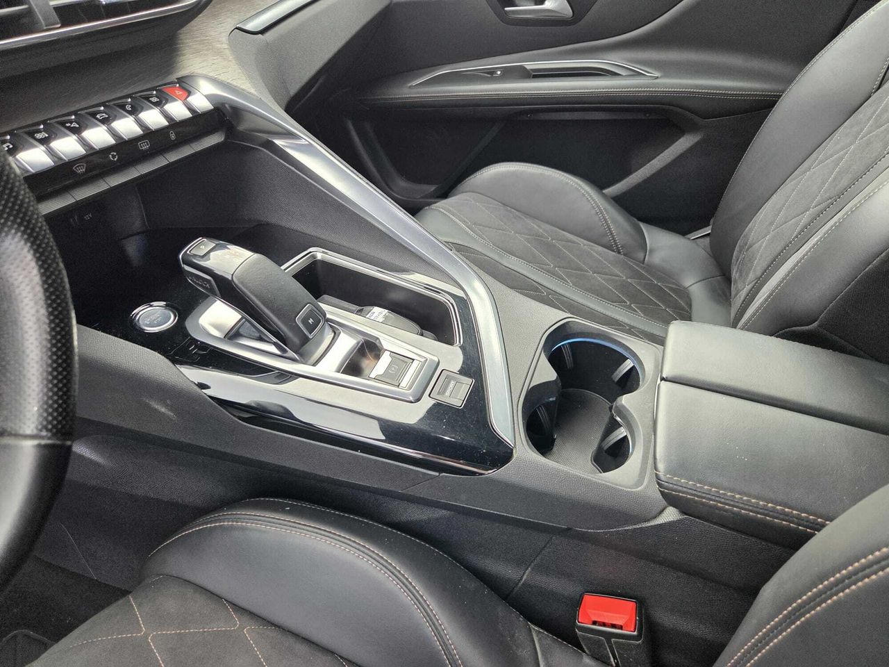 Peugeot 3008 GT BLUE HDI 180 CV EAT8  - Foto 2