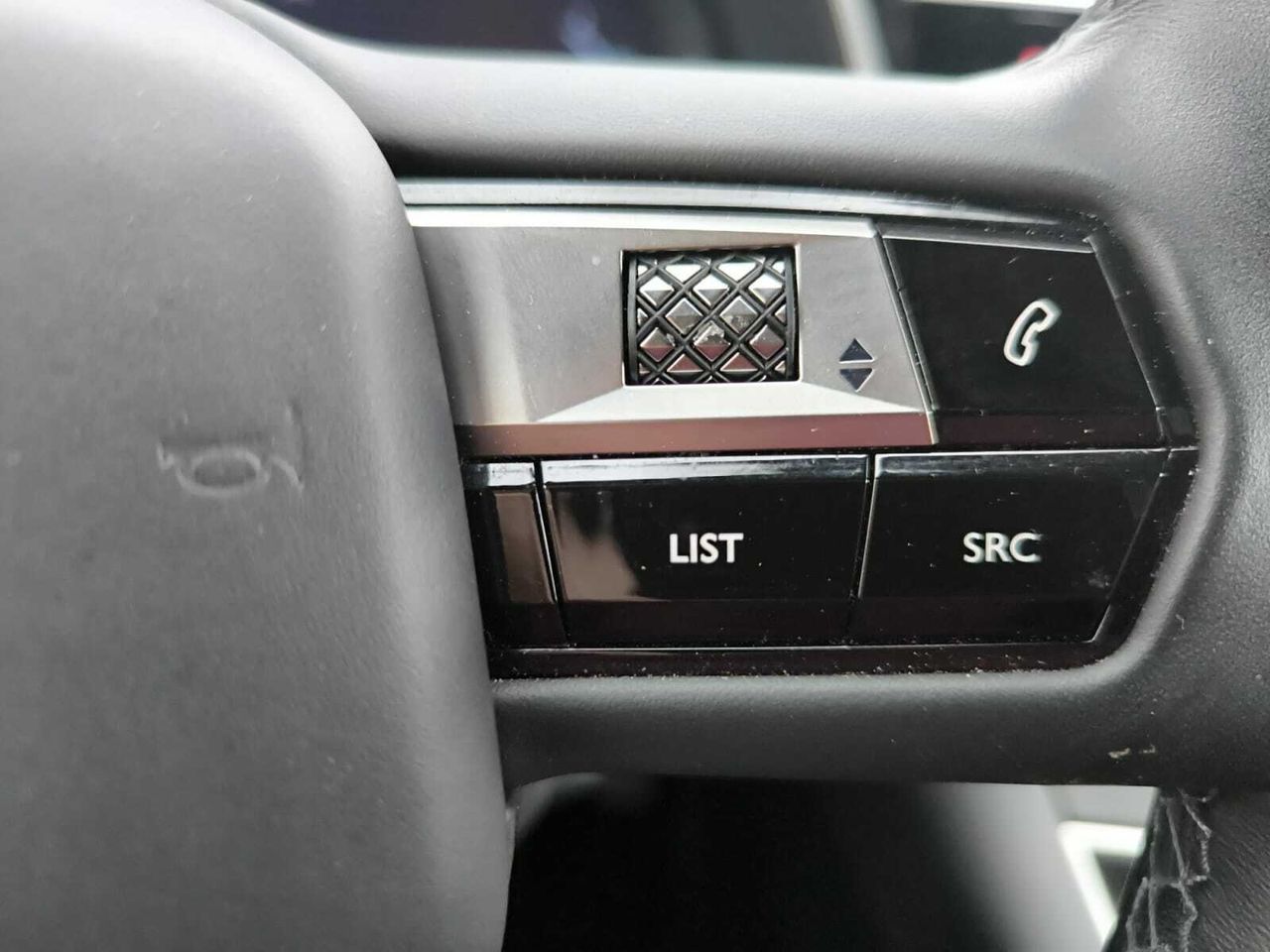 DS Automobiles DS 7 CROSSBACK E TENSE 4X4 GRAND CHIC  - Foto 2