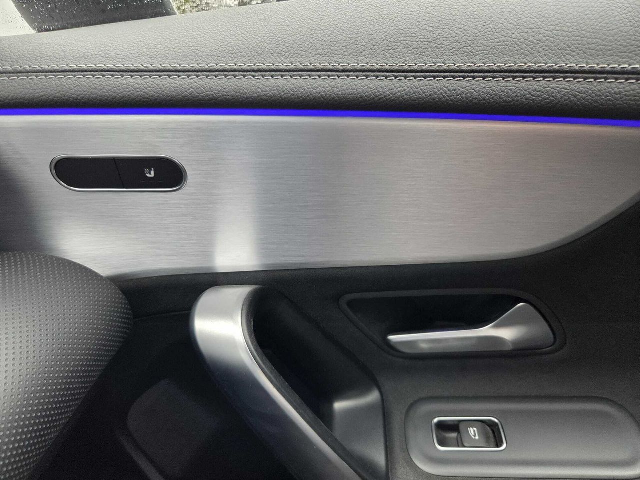 Mercedes CLA 200 D DCT AMG LINE + PAQ. PREMIUM + SMARTPHONE  - Foto 2