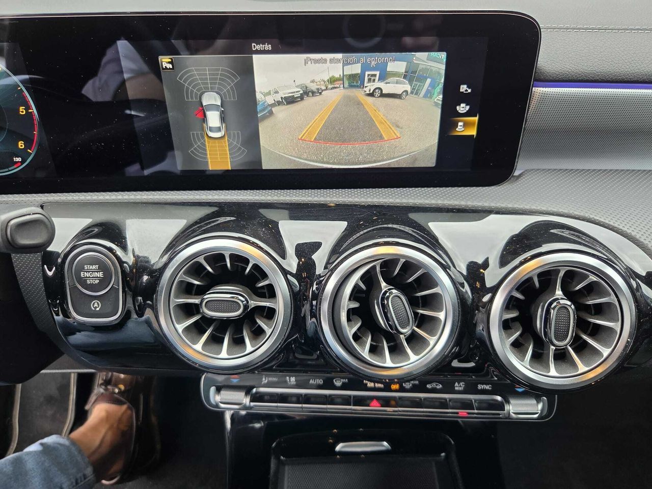 Mercedes CLA 200 D DCT AMG LINE + PAQ. PREMIUM + SMARTPHONE  - Foto 2
