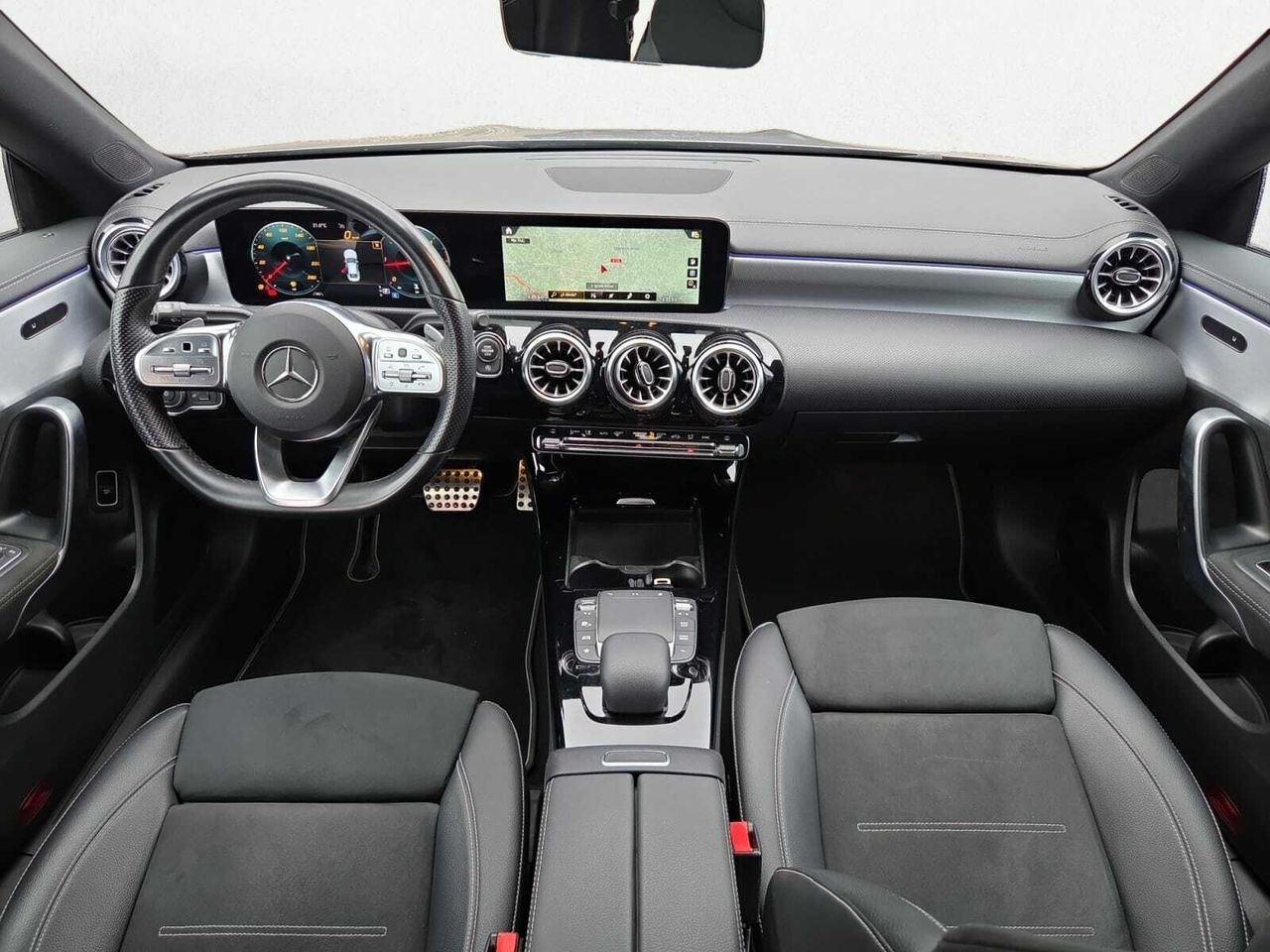 Mercedes CLA 200 D DCT AMG LINE + PAQ. PREMIUM + SMARTPHONE  - Foto 2