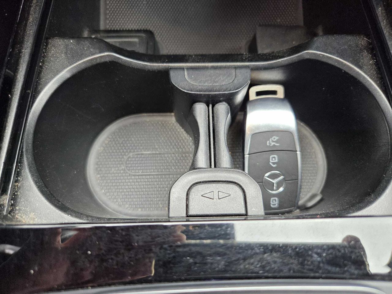 Mercedes CLA 200 D DCT AMG LINE + PAQ. PREMIUM + SMARTPHONE  - Foto 2