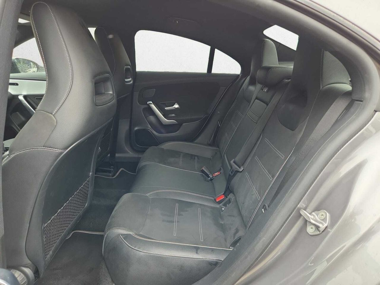 Mercedes CLA 200 D DCT AMG LINE + PAQ. PREMIUM + SMARTPHONE  - Foto 2