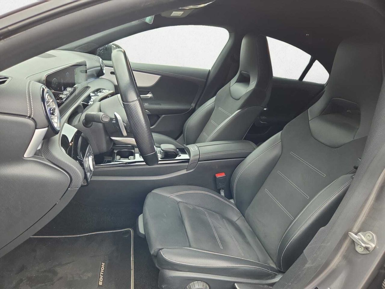 Mercedes CLA 200 D DCT AMG LINE + PAQ. PREMIUM + SMARTPHONE  - Foto 2