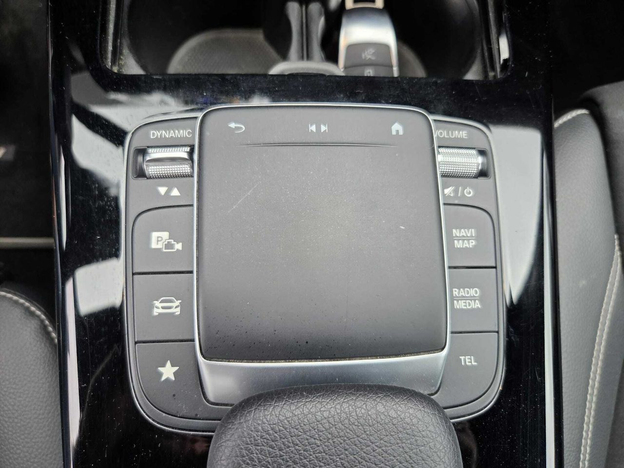 Mercedes CLA 200 D DCT AMG LINE + PAQ. PREMIUM + SMARTPHONE  - Foto 2
