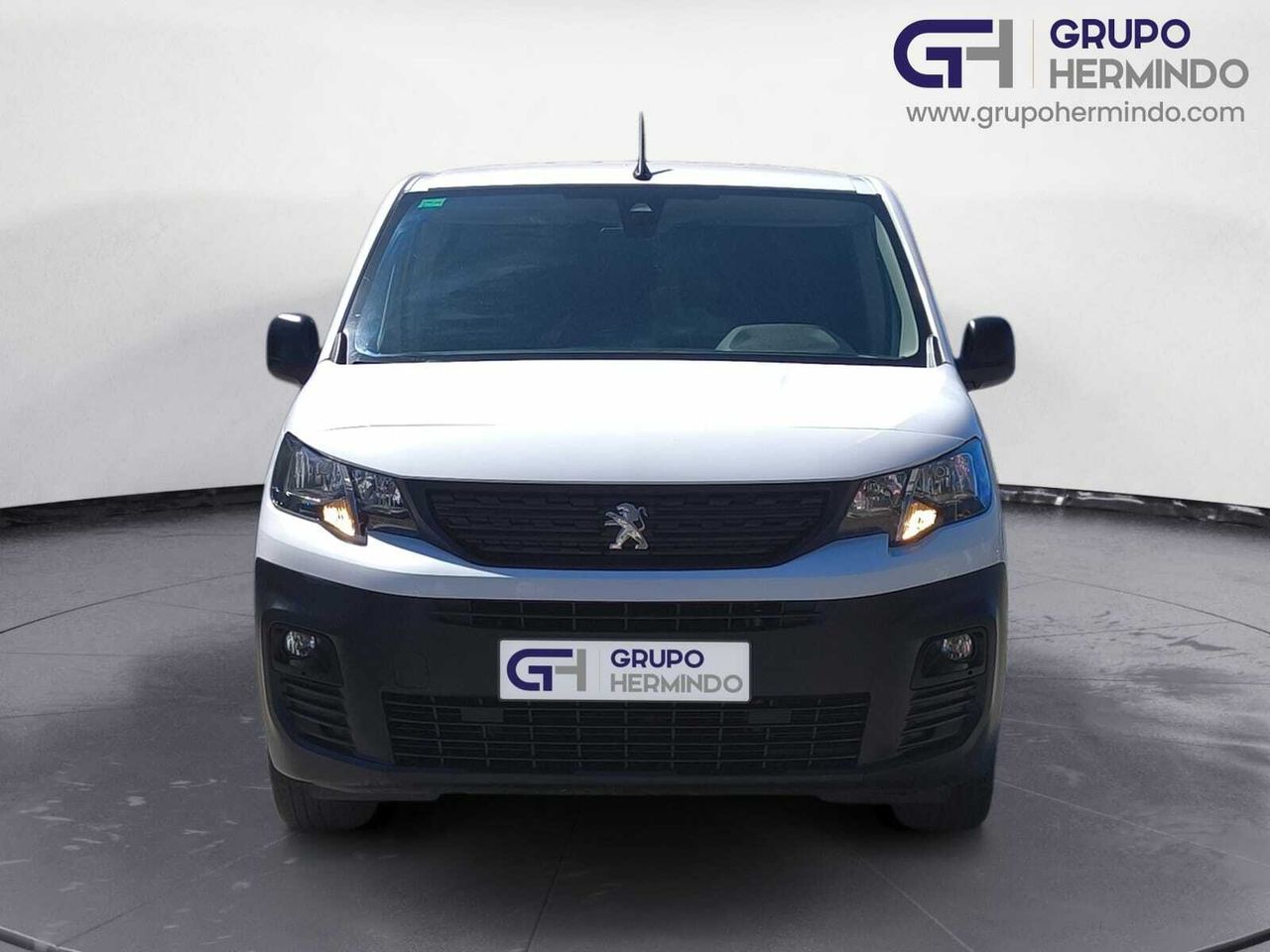 Peugeot Partner FG PREMIUM STANDAR 600 KG BLUE HDI 100 CV  - Foto 2