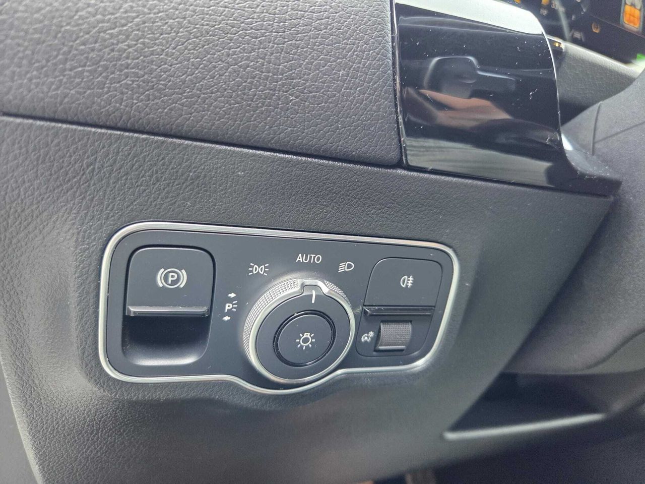 Mercedes GLA 250 e AMG LINE+PAQ PREMIUM+SMARTPHONE INT  - Foto 2