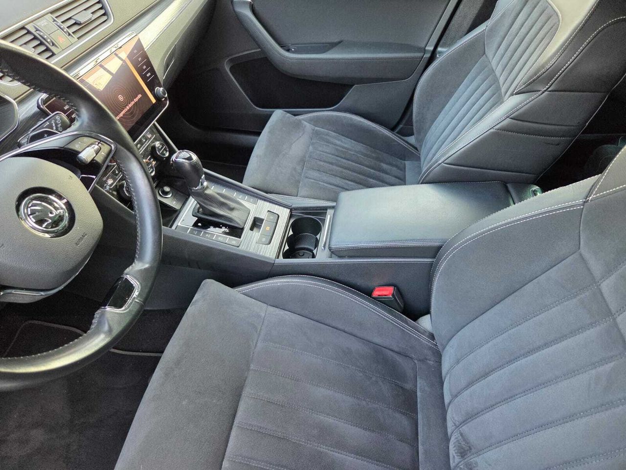 Skoda Superb COMBI STYLE 1.4 TSI IV P-HEV DSG  - Foto 2