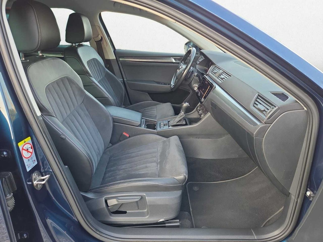Skoda Superb COMBI STYLE 1.4 TSI IV P-HEV DSG  - Foto 2