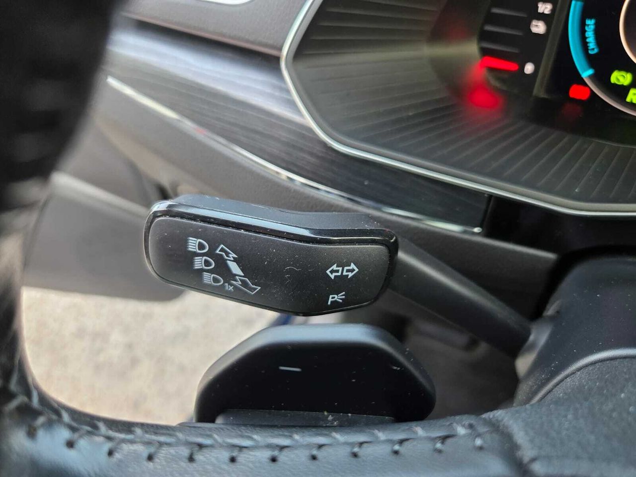 Skoda Superb COMBI STYLE 1.4 TSI IV P-HEV DSG  - Foto 2
