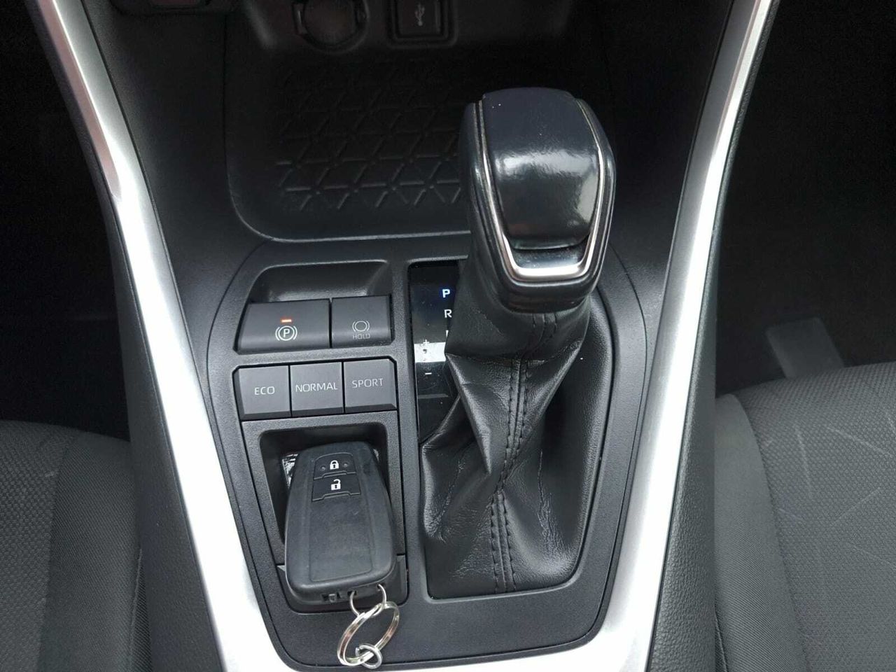Toyota Rav4 2.5 I 220 H ADVANCE PLUSS  - Foto 2