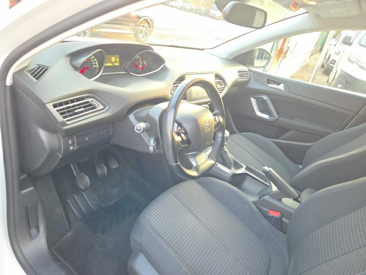 Peugeot 308 SW STYLE BLUE HDI 100   - Foto 2