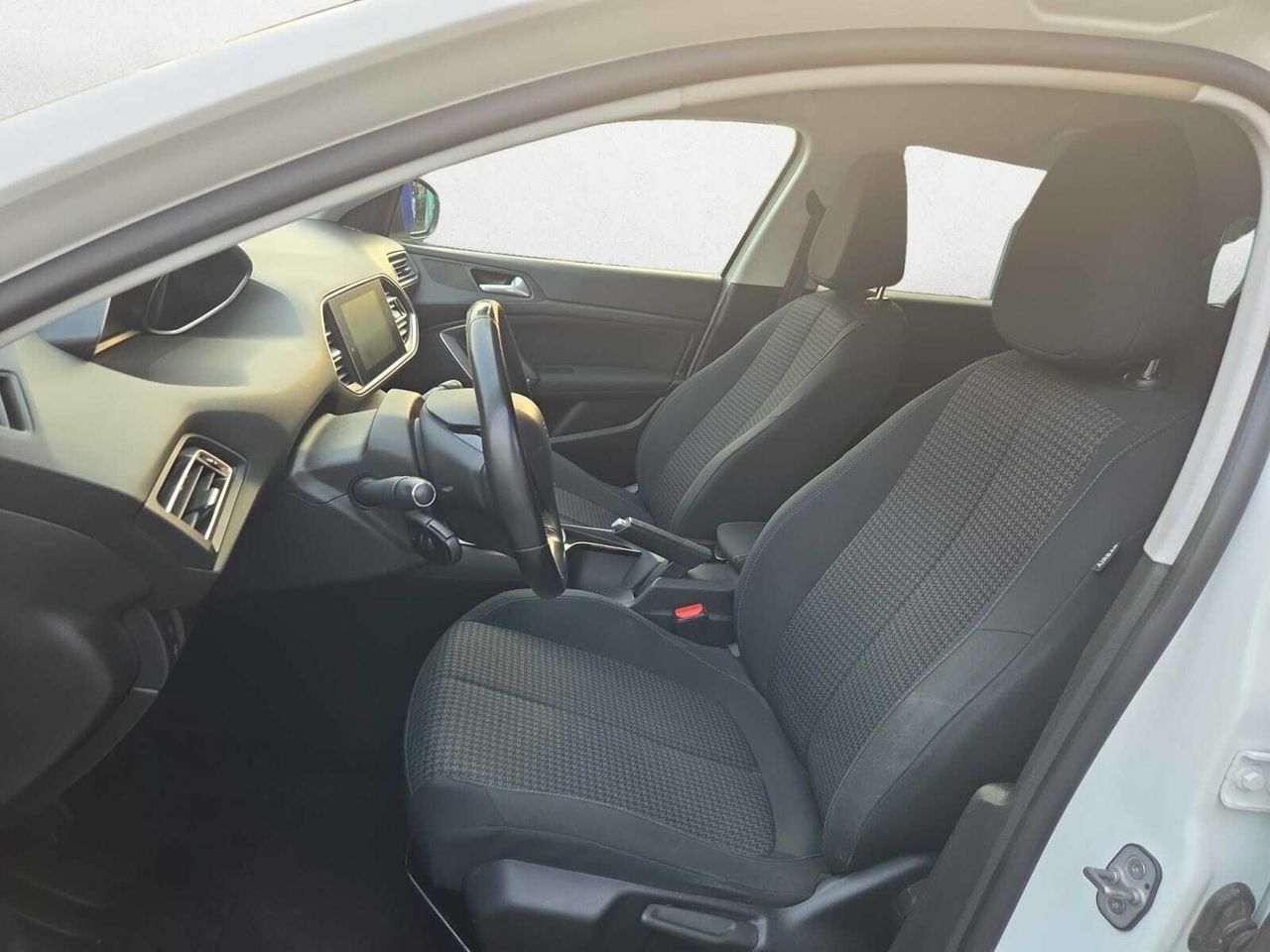 Peugeot 308 SW STYLE BLUE HDI 100   - Foto 2