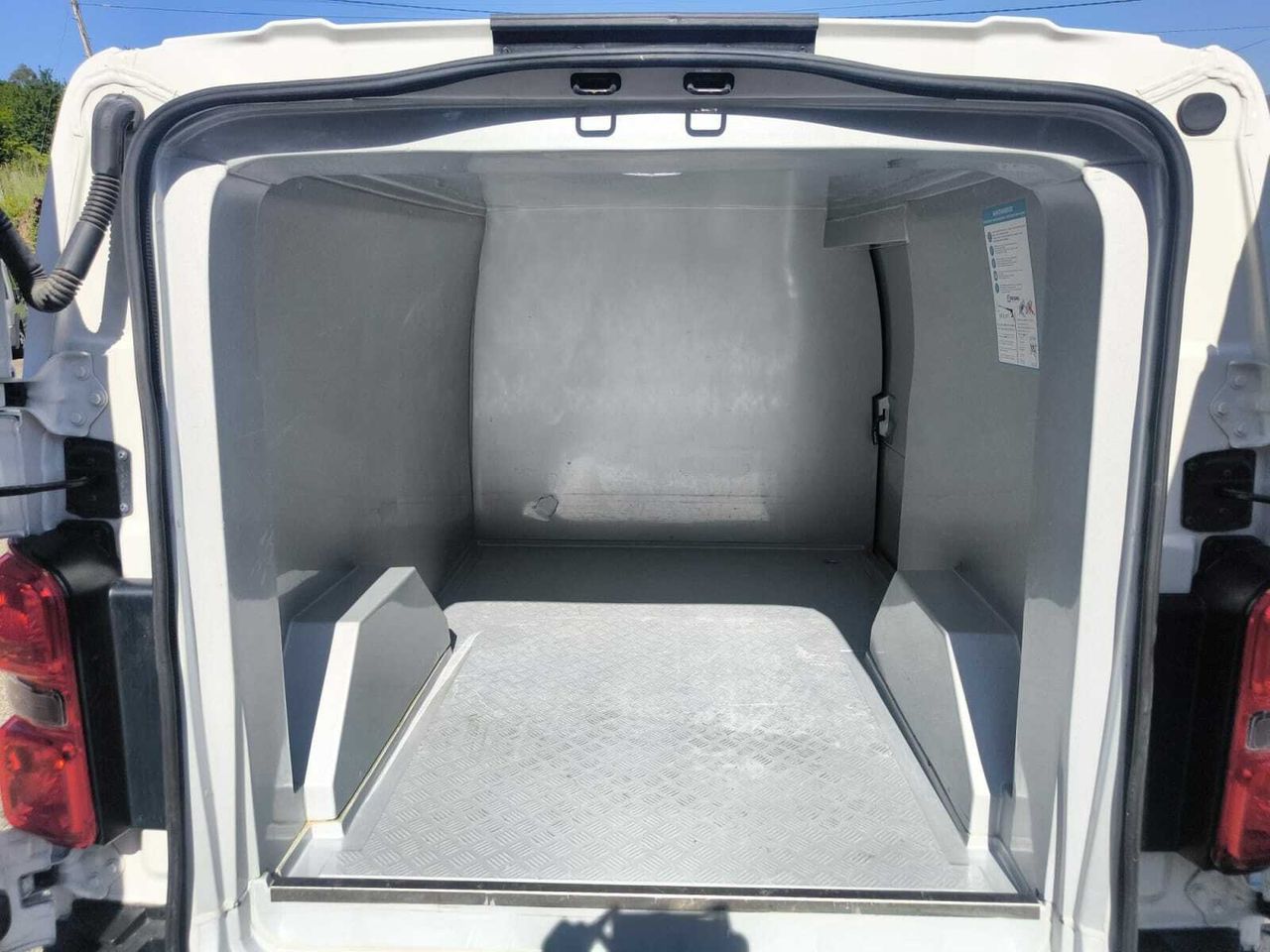 Peugeot Expert FG ISOTERMO PRO BLUE HDI 120 CV STANDARD  - Foto 2