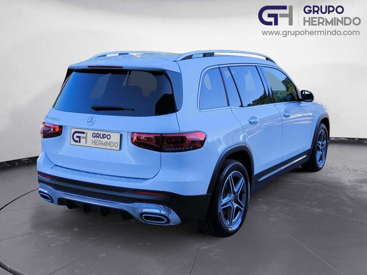 Mercedes GLB 200 D DCT 7 PLAZAS+ AMG LINE+PAQ PREMIUM+BOLA REMOLQUE  - Foto 2