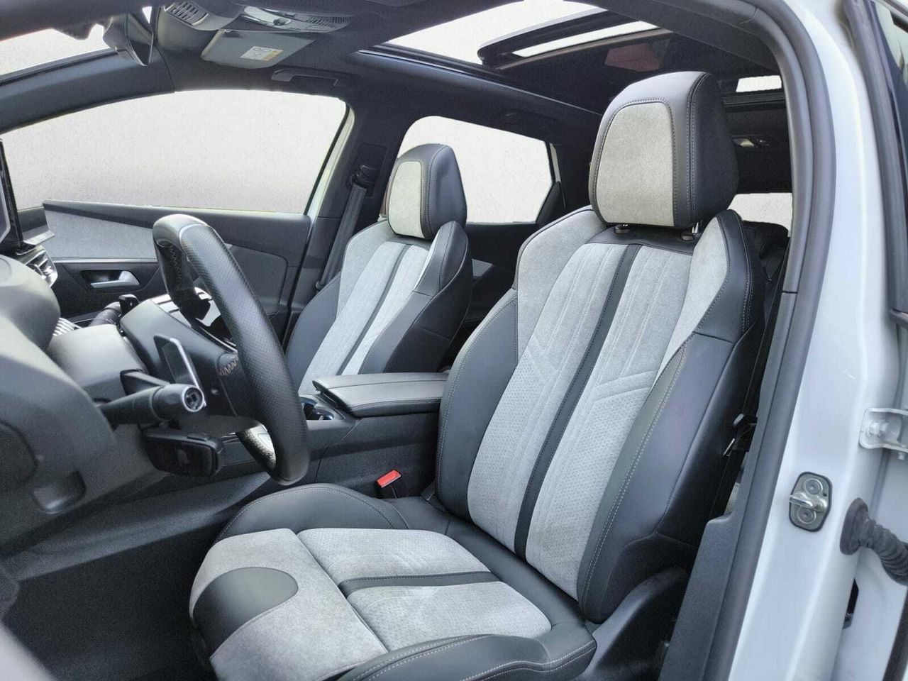 Peugeot 3008 Hybrid GT PACK HYBRID 300 e-EAT8  - Foto 2