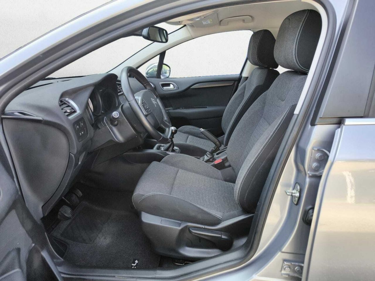 Citroën C4 BLUE HDI 120 CV FEEL  - Foto 2