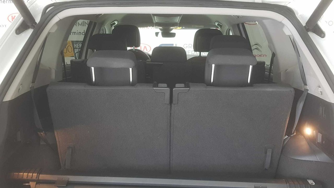 Volkswagen Tiguan ADVANCE 2.0 TDI 150 CV DSG  - Foto 2