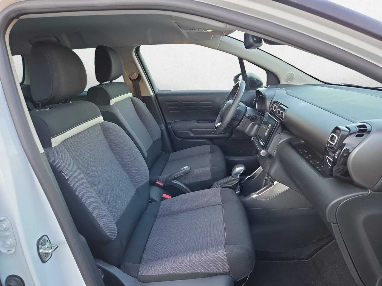 Citroën C3 Aircross PURE TECH 130 CV EAT6 MAX  - Foto 2