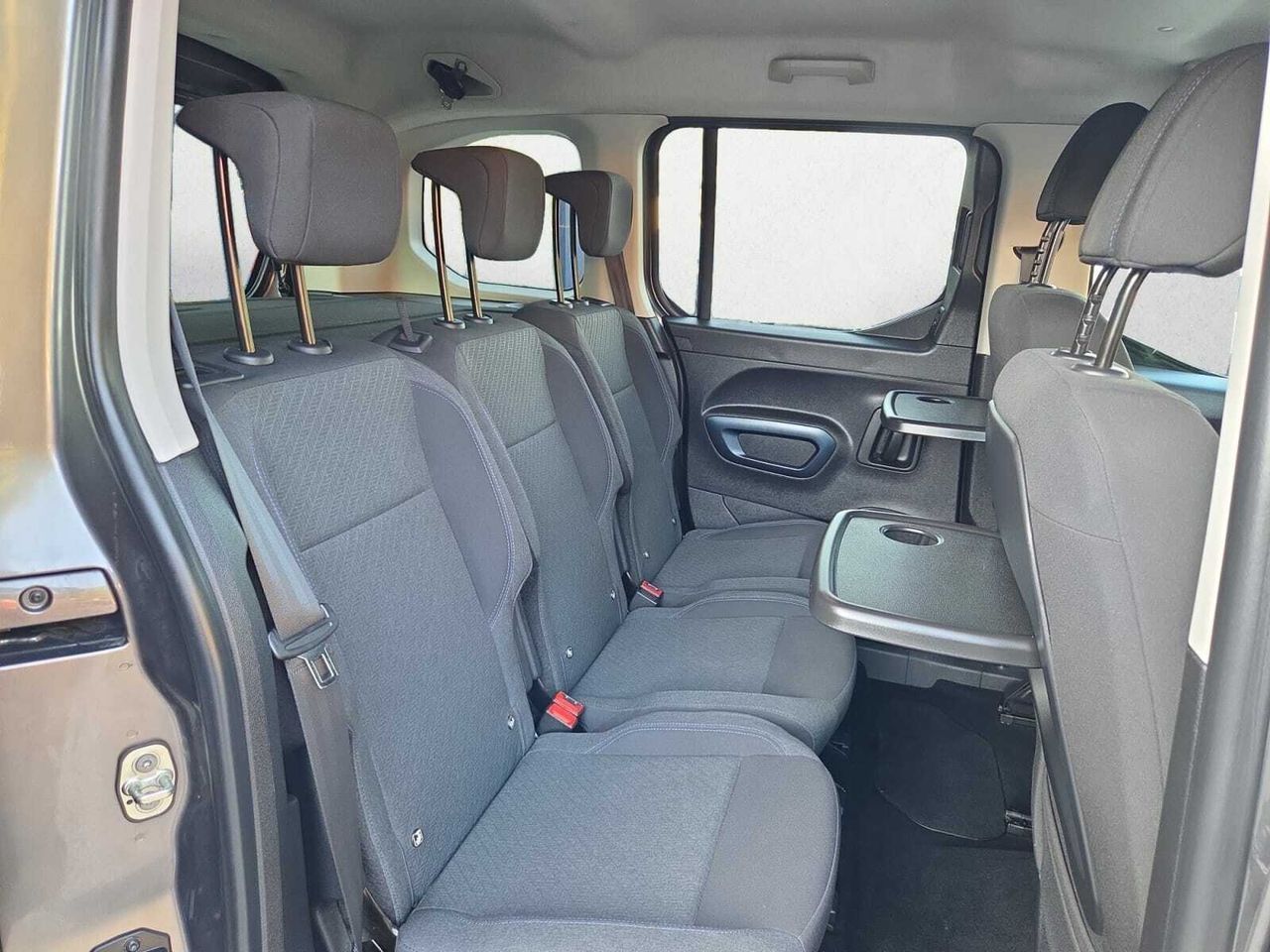 Peugeot Rifter ALLURE BLUE HDI 130 CV STANDARD  - Foto 2
