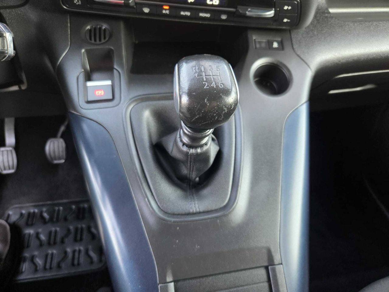 Peugeot Rifter ALLURE BLUE HDI 130 CV STANDARD  - Foto 2
