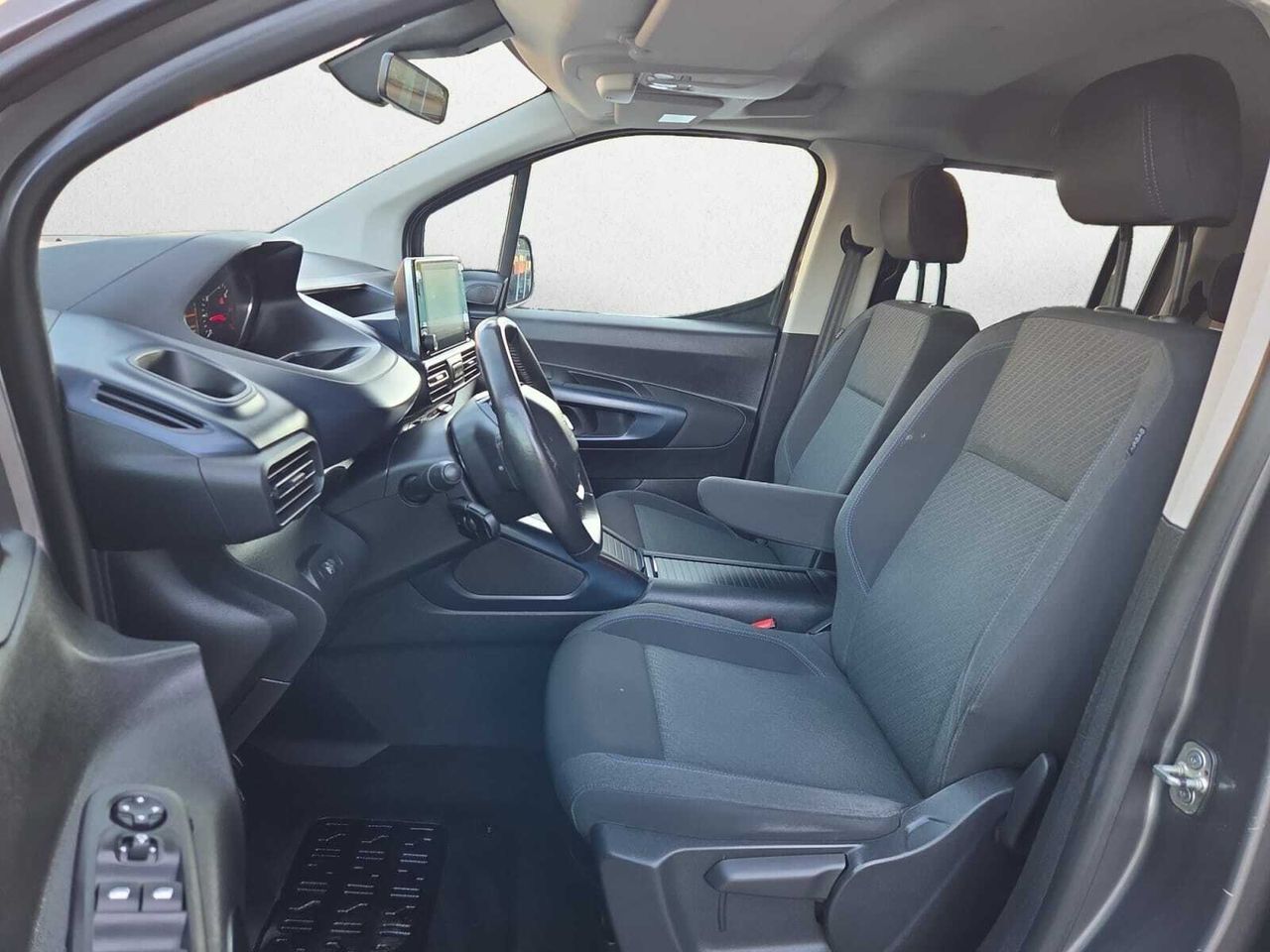 Peugeot Rifter ALLURE BLUE HDI 130 CV STANDARD  - Foto 2