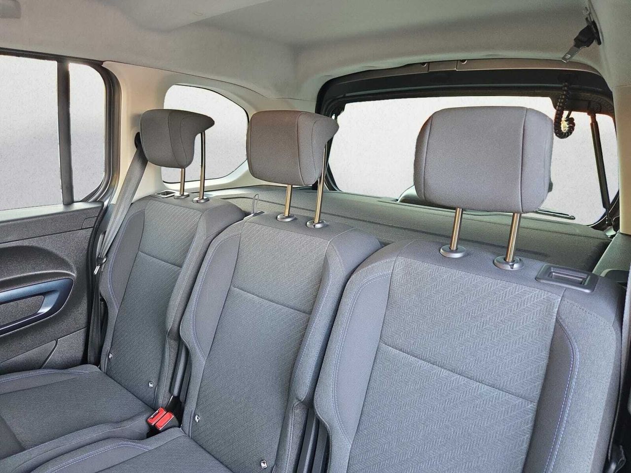 Peugeot Rifter ALLURE BLUE HDI 130 CV STANDARD  - Foto 2