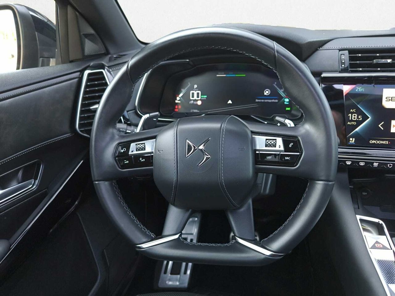 DS DS 7 CROSSBACK E TENSE 300 CV 4X4  LOUVRE  - Foto 2