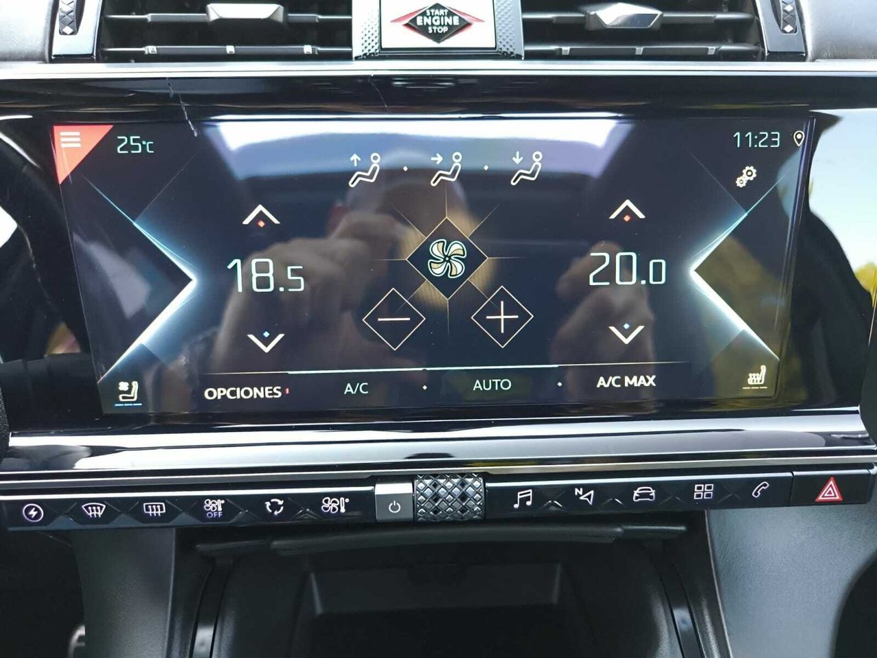 DS DS 7 CROSSBACK E TENSE 300 CV 4X4  LOUVRE  - Foto 2
