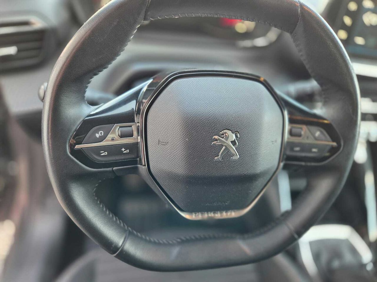 Peugeot 208 ACTIVE PURE TECH 75 CV  - Foto 2