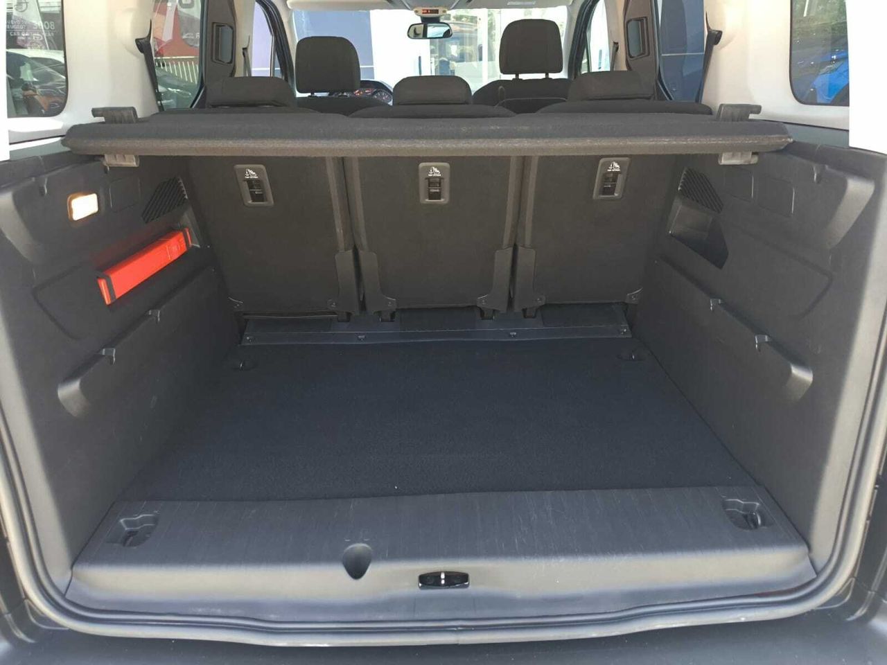 Peugeot Rifter ALLURE PACK BLUE HDI 100 CV STANDARD  - Foto 2