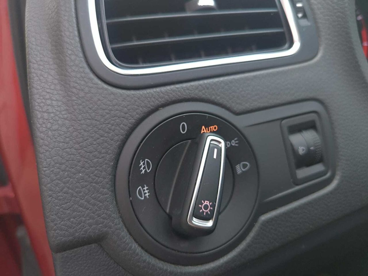 Volkswagen Polo ADVANCE TSI 90 CV PACK TECHO 3 PUERTAS  - Foto 2