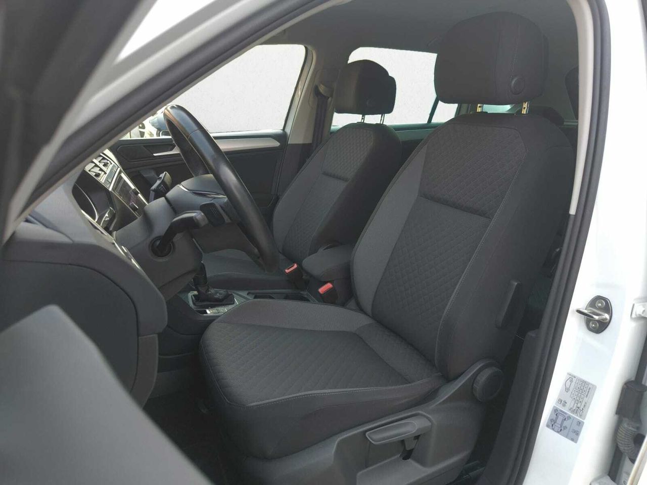 Volkswagen Tiguan R LINE 2.0 TDI 150 CV DSG  - Foto 2