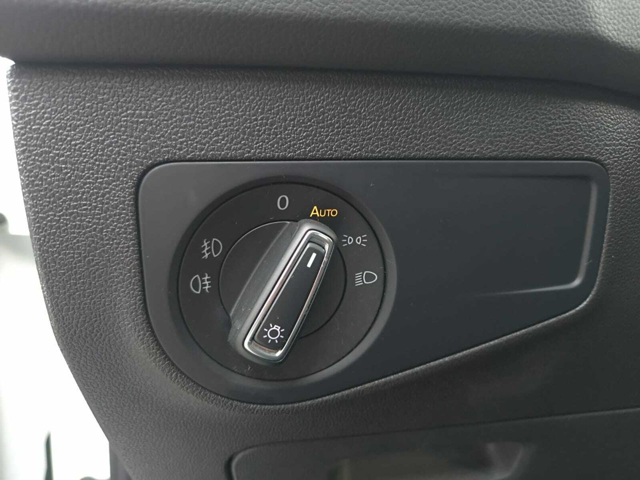 Volkswagen Tiguan R LINE 2.0 TDI 150 CV DSG  - Foto 2