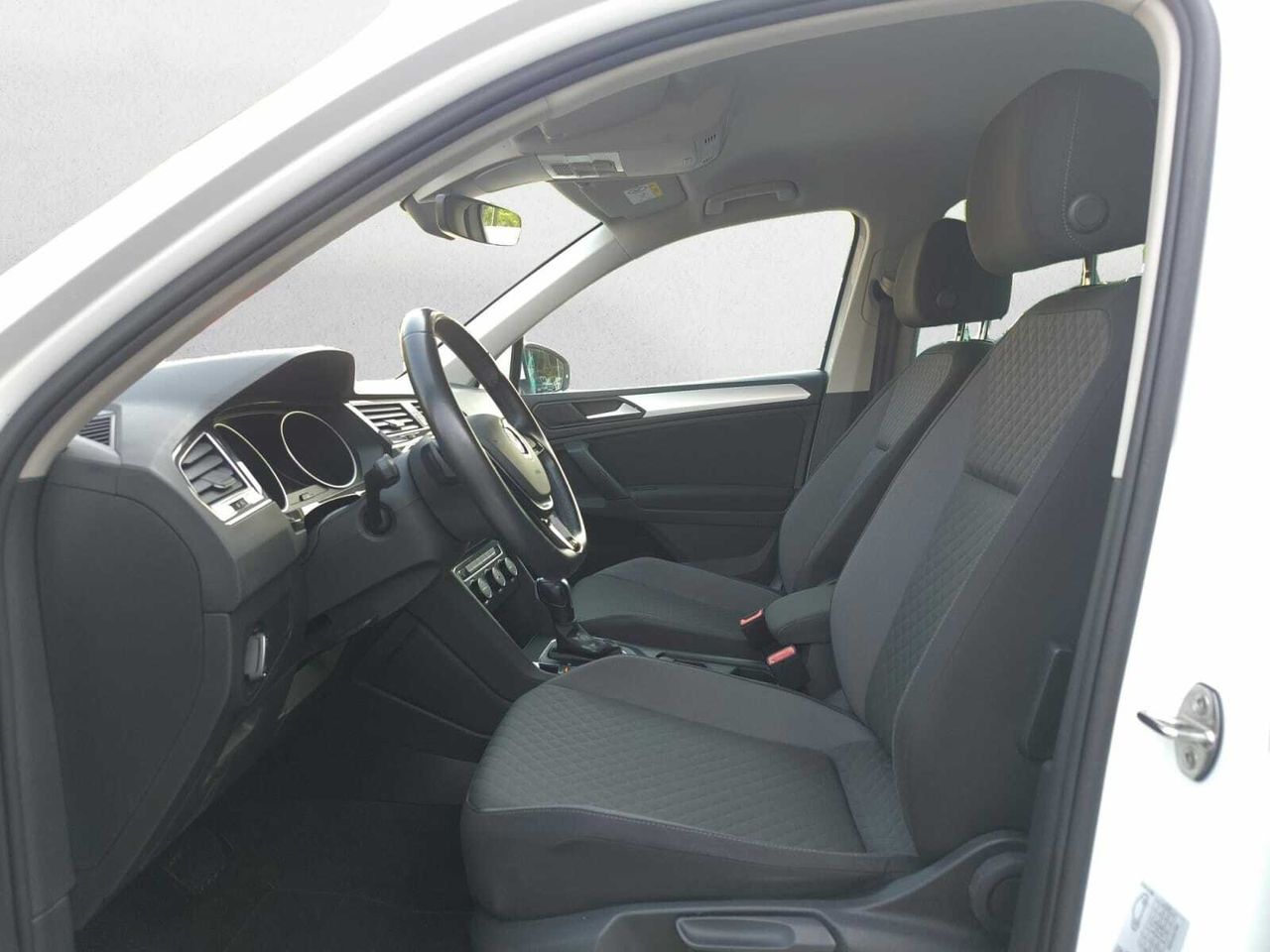 Volkswagen Tiguan R LINE 2.0 TDI 150 CV DSG  - Foto 2