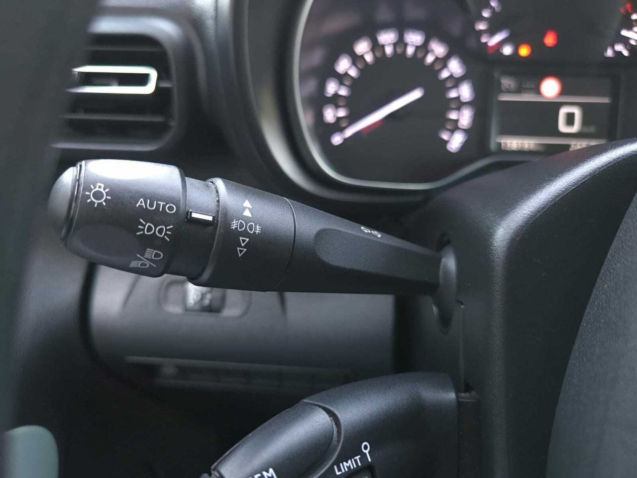 Citroën Berlingo TALLA M BLUE HDI 100 CV FEEL  - Foto 2
