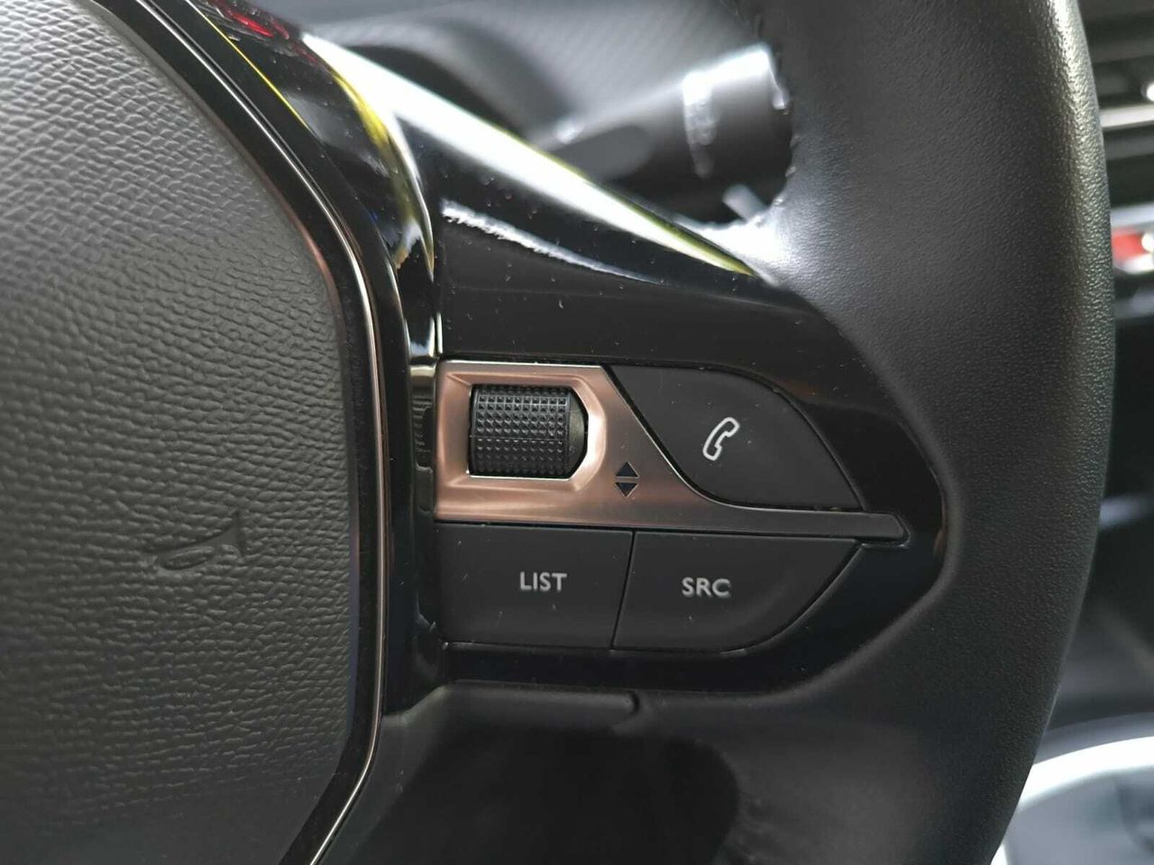 Peugeot 208 ACTIVE PURE TECH 100 CV  - Foto 2