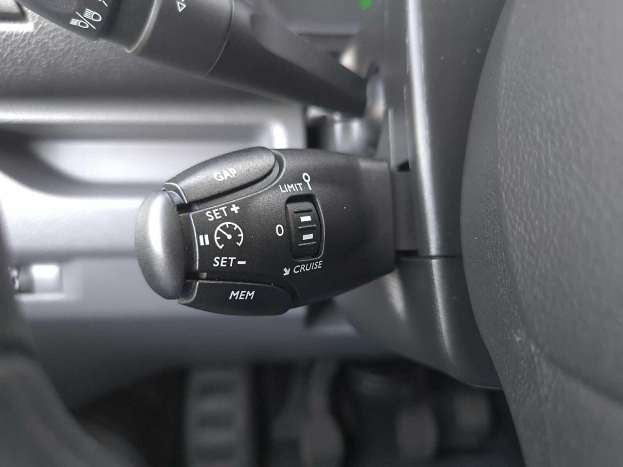Peugeot Expert FG PREMIUM LONG BLUE HDI 100 CV  - Foto 2