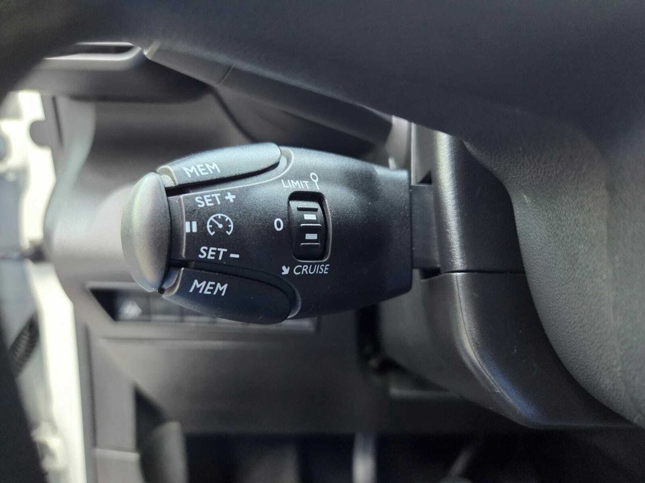 Citroën Berlingo TALLA M BLUE HDI 100 CV FEEL  - Foto 2