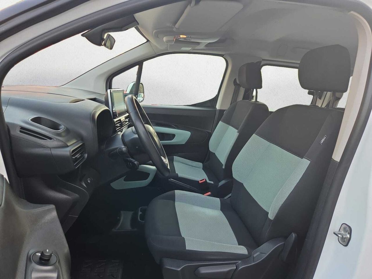 Citroën Berlingo TALLA M BLUE HDI 100 CV FEEL  - Foto 2