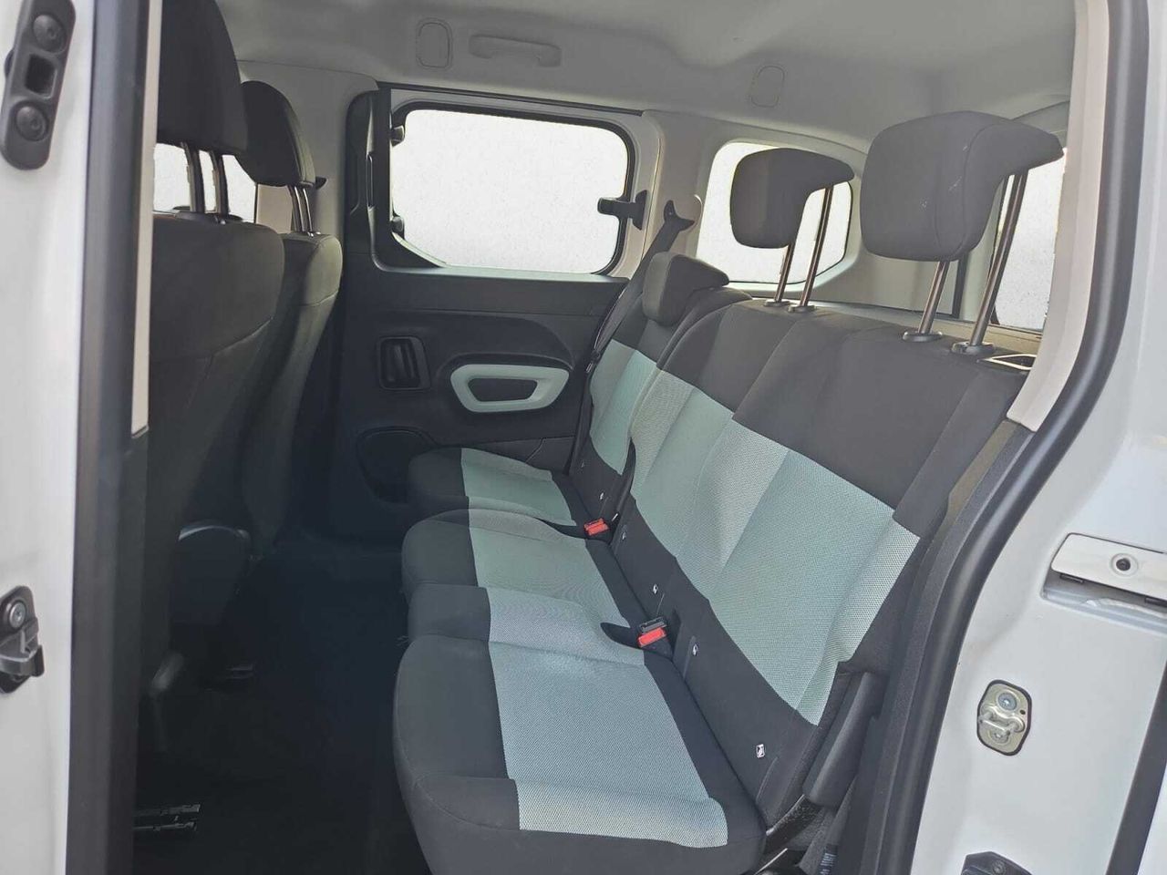 Citroën Berlingo TALLA M BLUE HDI 100 CV FEEL  - Foto 2