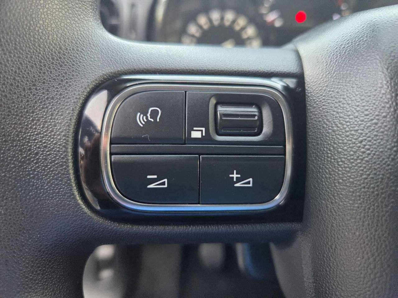 Citroën C3 PURE TECH 83 CV FEEL  - Foto 2